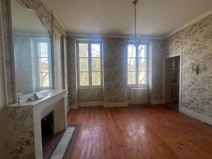 Image No.6-4 Bed House for sale