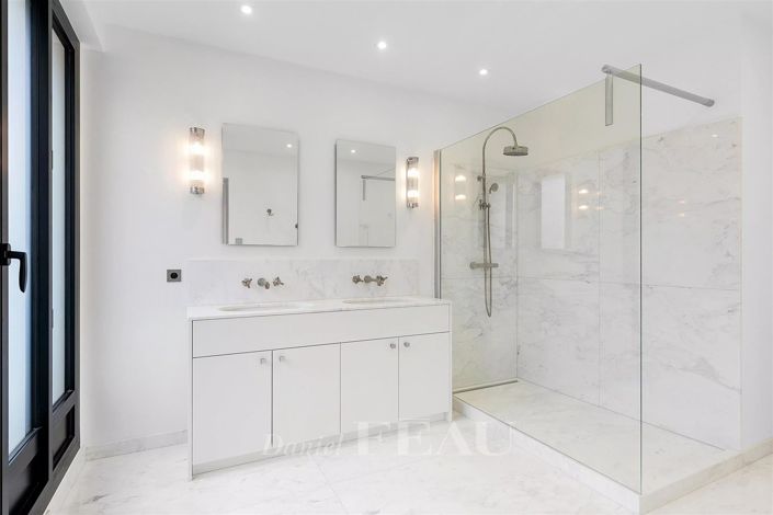 Image No.8-4 Bed Apartment for sale