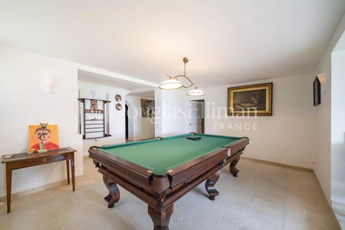 Image No.11-5 Bed House for sale