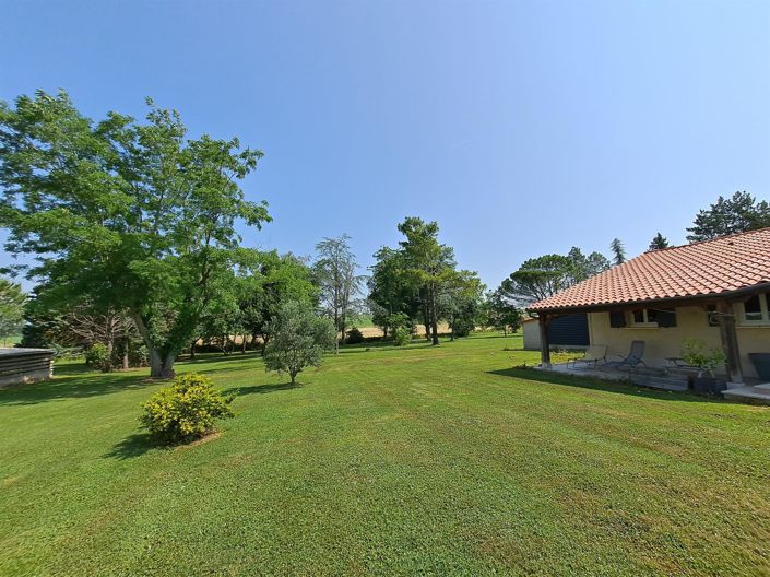 Image No.23-4 Bed House for sale