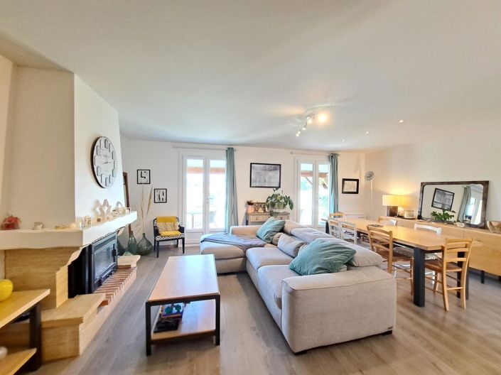 Image No.7-4 Bed House for sale