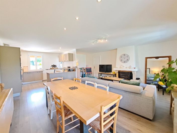 Image No.9-4 Bed House for sale