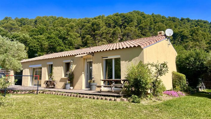 Image No.1-4 Bed House for sale