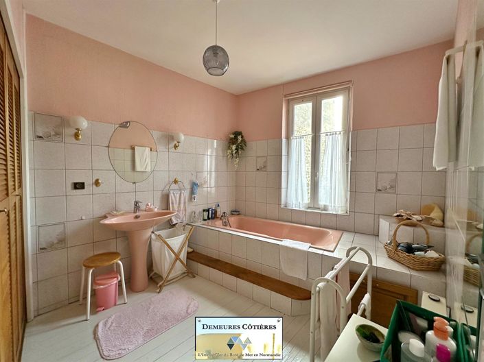 Image No.17-3 Bed House for sale