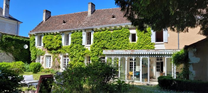 Image No.1-4 Bed House for sale