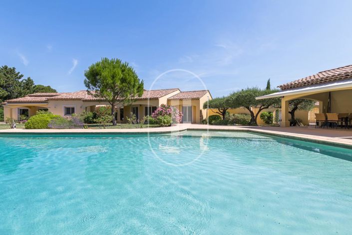 Image No.1-6 Bed House for sale