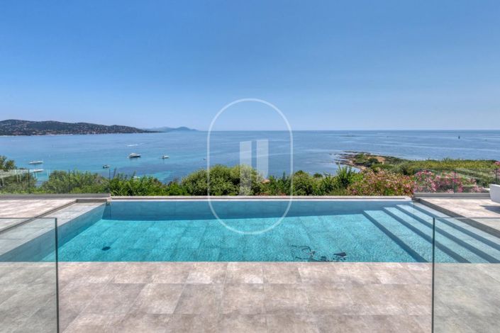 Image No.1-6 Bed House for sale