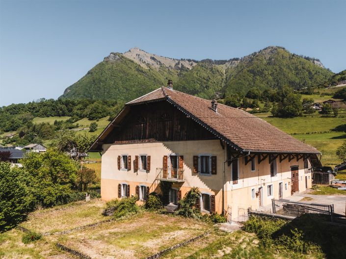 Image No.1-Maison de 5 chambres à vendre à Haute-Savoie