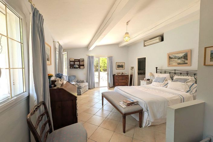 Image No.17-4 Bed House for sale