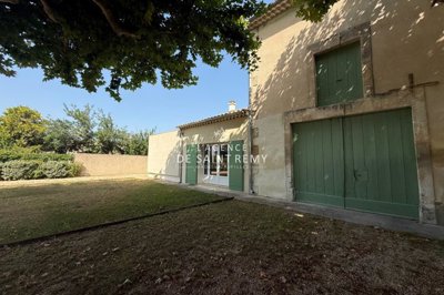 1 - Châteaurenard, House
