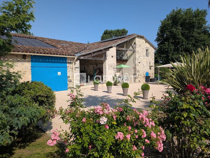 Image No.1-4 Bed Property for sale