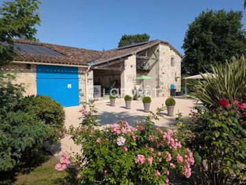 1 - Moncrabeau, Propriété