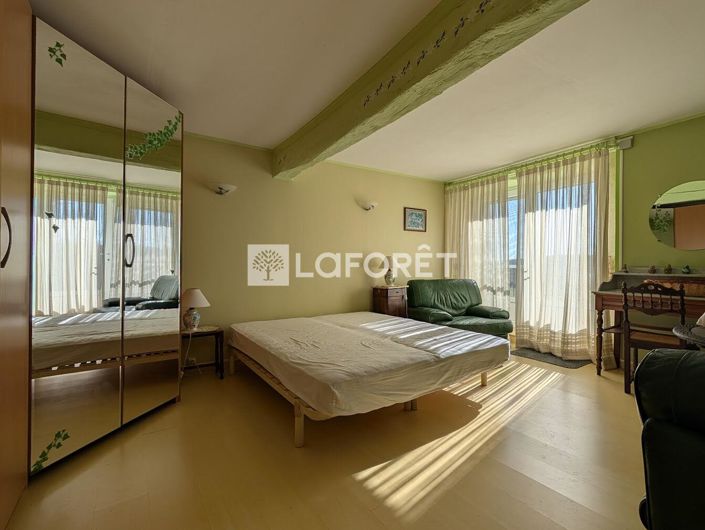 Image No.10-4 Bed House for sale