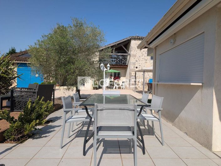 Image No.6-4 Bed House for sale