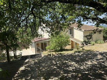 1 - Lablachère, Property