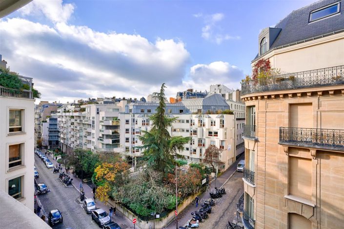 Image No.1-2 Bed Apartment for sale