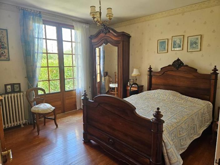 Image No.6-3 Bed House for sale