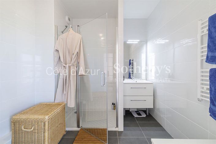 Image No.12-Appartement de 3 chambres à vendre à Nice