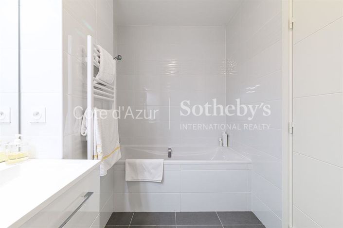 Image No.8-Appartement de 3 chambres à vendre à Nice
