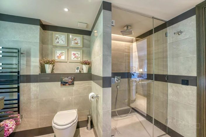 Image No.9-3 Bed Apartment for sale