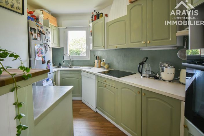 Image No.9-4 Bed House for sale