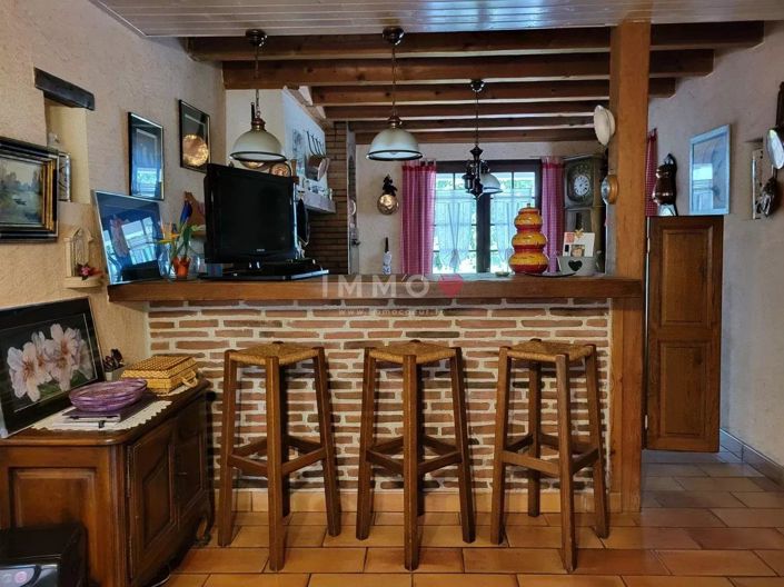 Image No.6-3 Bed House for sale