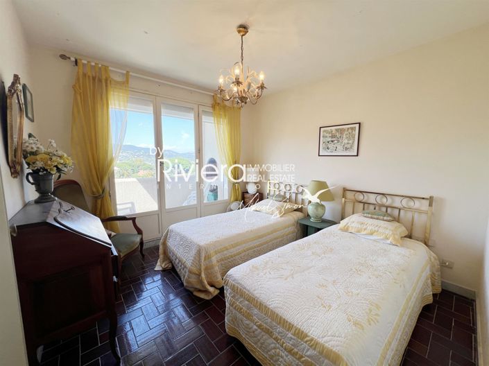 Image No.7-3 Bed Apartment for sale