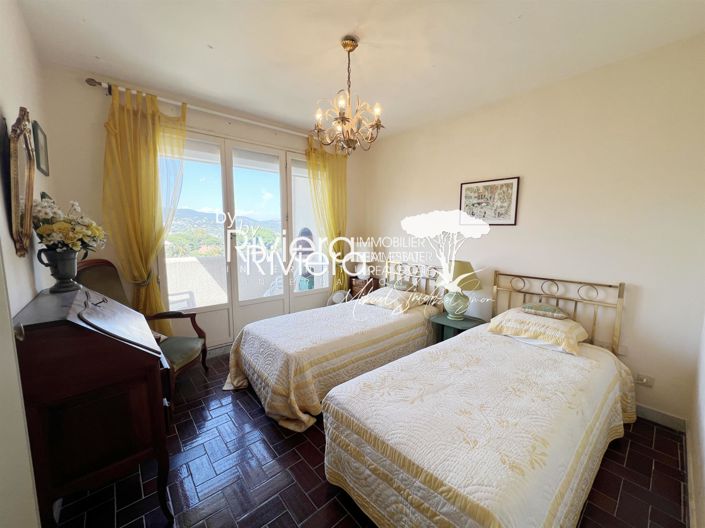 Image No.7-3 Bed Apartment for sale