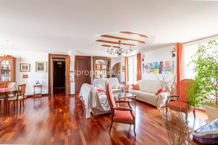 Image No.3-5 Bed House for sale