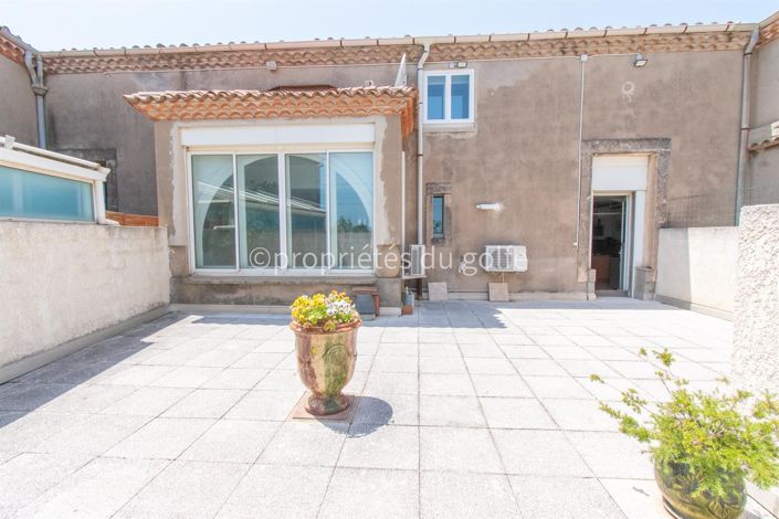 Image No.9-5 Bed House for sale