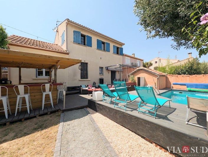 Image No.1-4 Bed House for sale