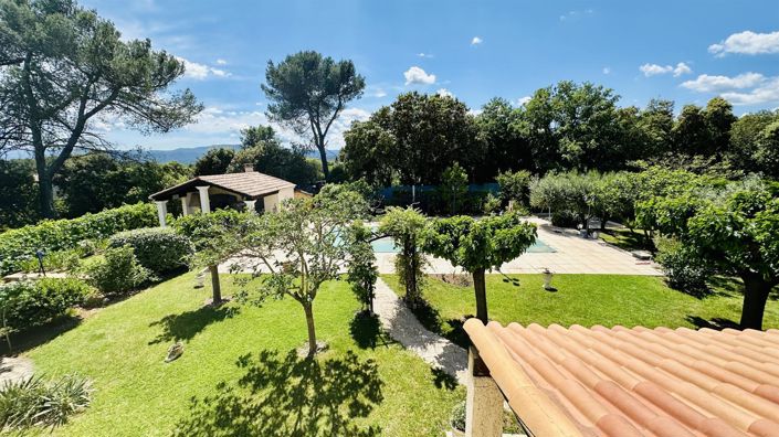 Image No.3-4 Bed House for sale