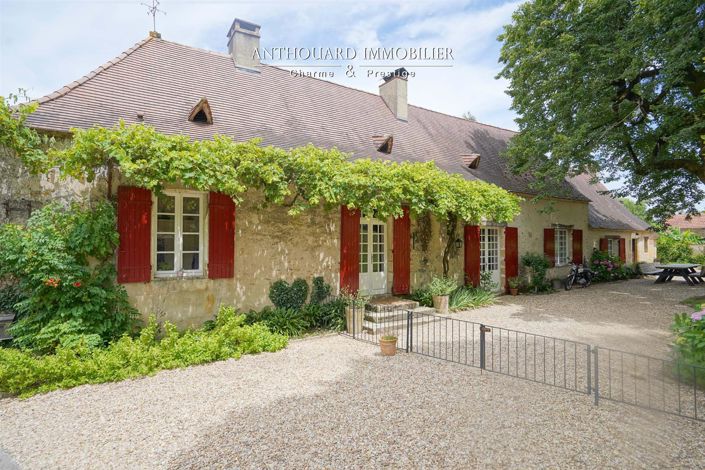 Image No.1-6 Bed House for sale