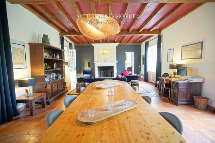 Image No.17-6 Bed House for sale