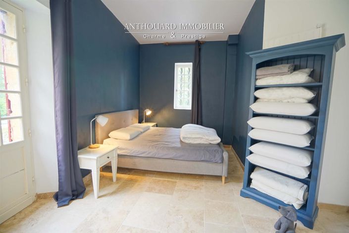 Image No.27-6 Bed House for sale