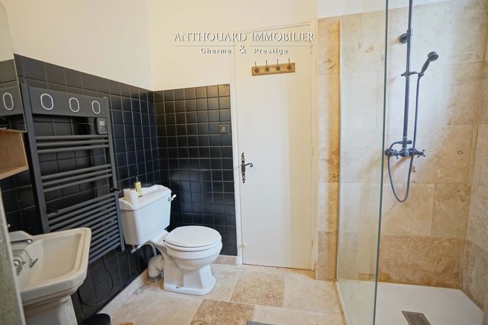 Image No.32-6 Bed House for sale