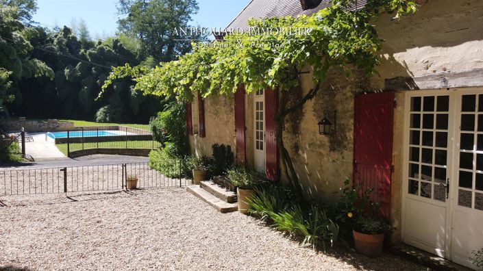 Image No.7-6 Bed House for sale