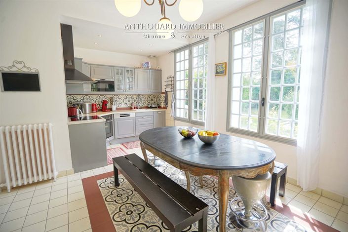 Image No.23-6 Bed House for sale