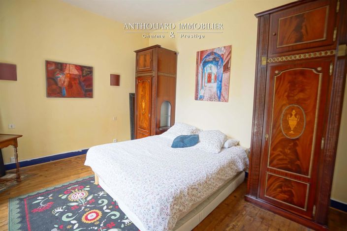 Image No.32-6 Bed House for sale