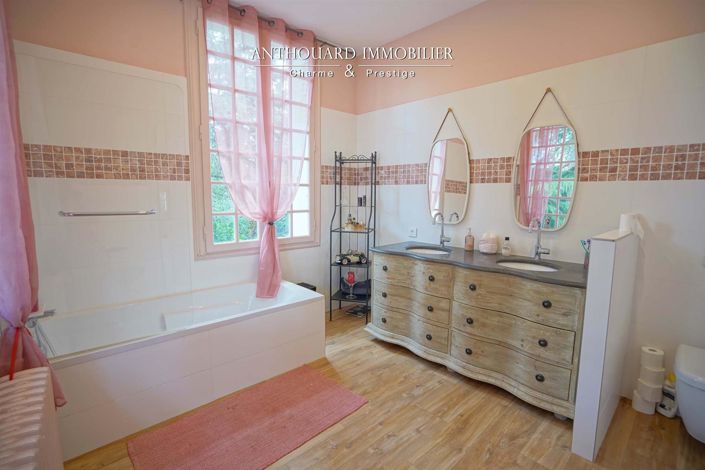 Image No.33-6 Bed House for sale