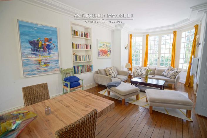 Image No.41-6 Bed House for sale