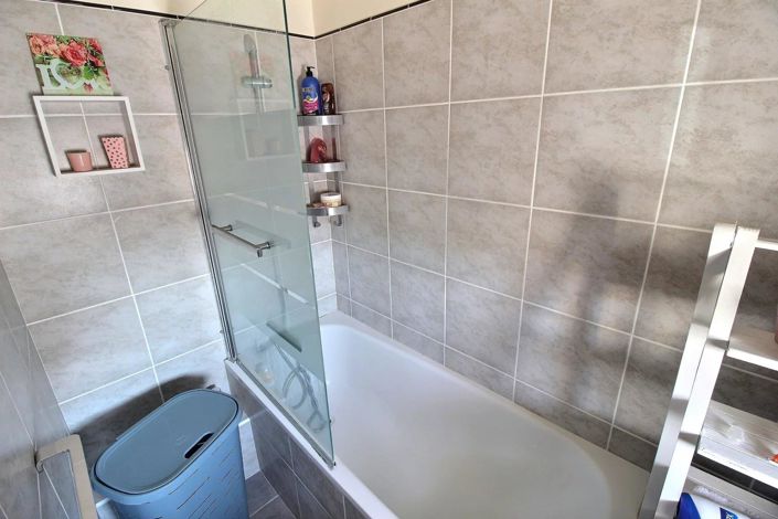 Image No.23-3 Bed House for sale