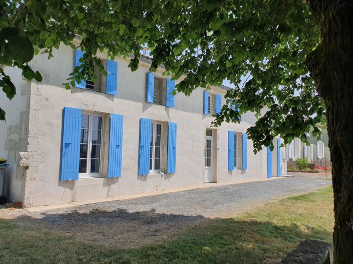 Image No.20-4 Bed House for sale