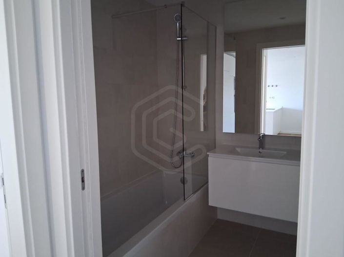 Image No.41-1 Bed Apartment for sale