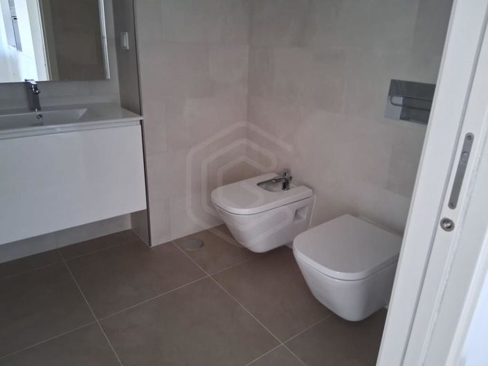 Image No.9-1 Bed Apartment for sale