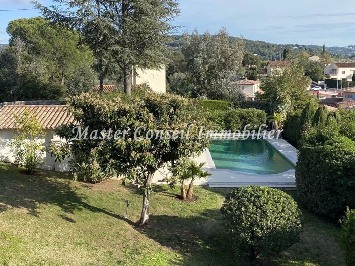 Image No.24-5 Bed House for sale