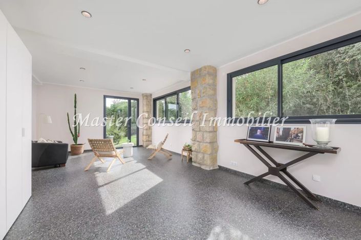 Image No.27-5 Bed House for sale