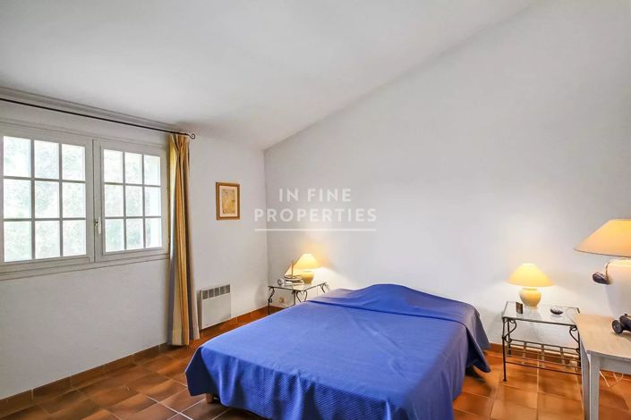 Image No.7-3 Bed House for sale