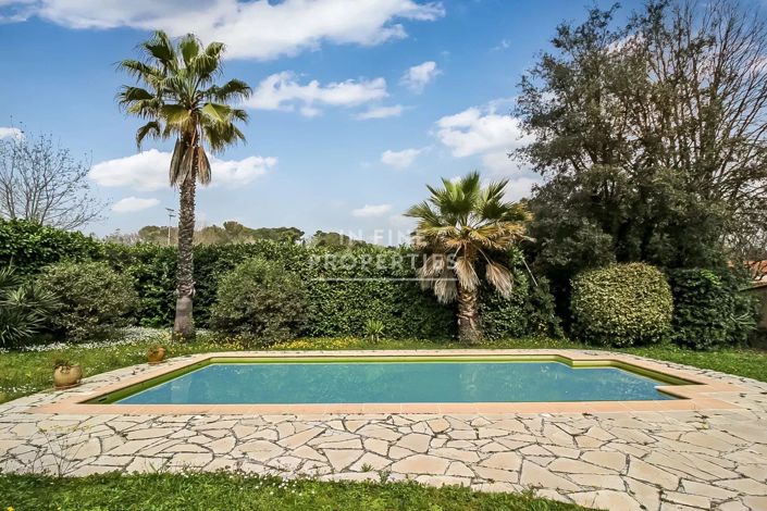 Image No.9-3 Bed House for sale