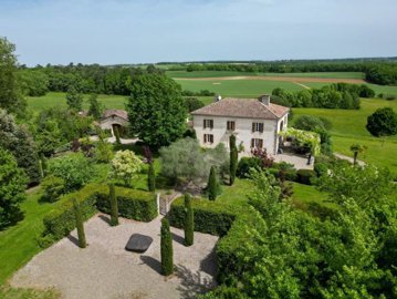 1 - La Romieu, House